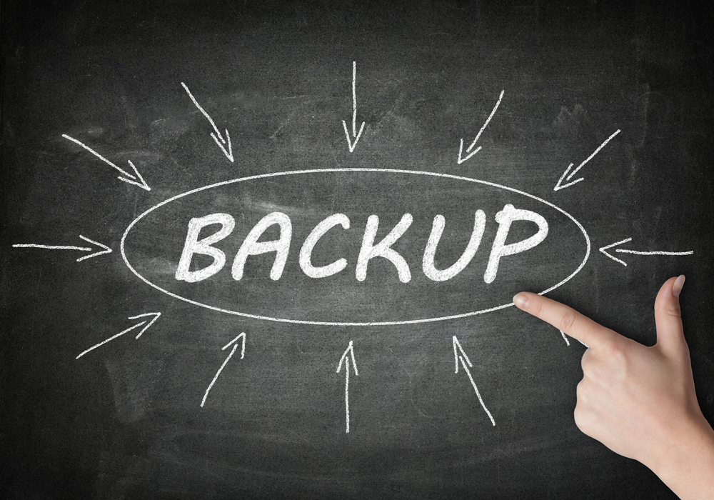 online backup vs offline backup